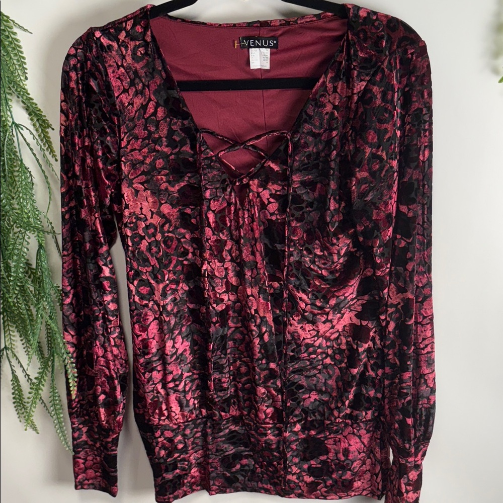 VENUS Elegant Red and Black Velvet Blouse